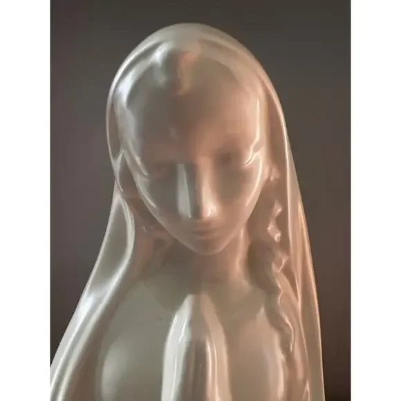 Vtg Haeger Virgin Mary Planter/Vase, Ceramic Madonna Religious Praying Hands